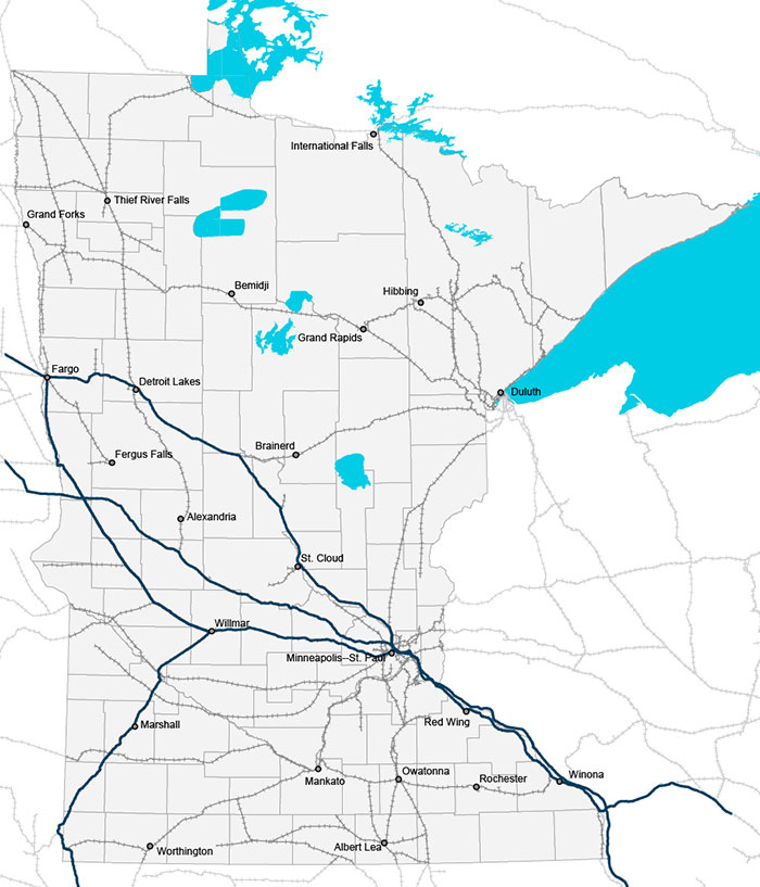 Map of rail routes carrying crude oil from Canada and North Dakota